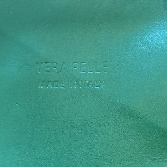 Vera Pelle Crossbody Purse Item #1567 - Picture 2 of 9